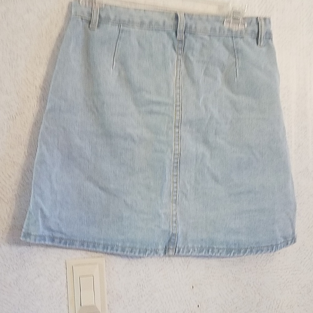 Skirt - Picture 2 of 2